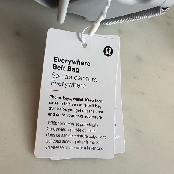 Everywhere Belt Bag - Lululemon - new with tags - Picture 5 of 7